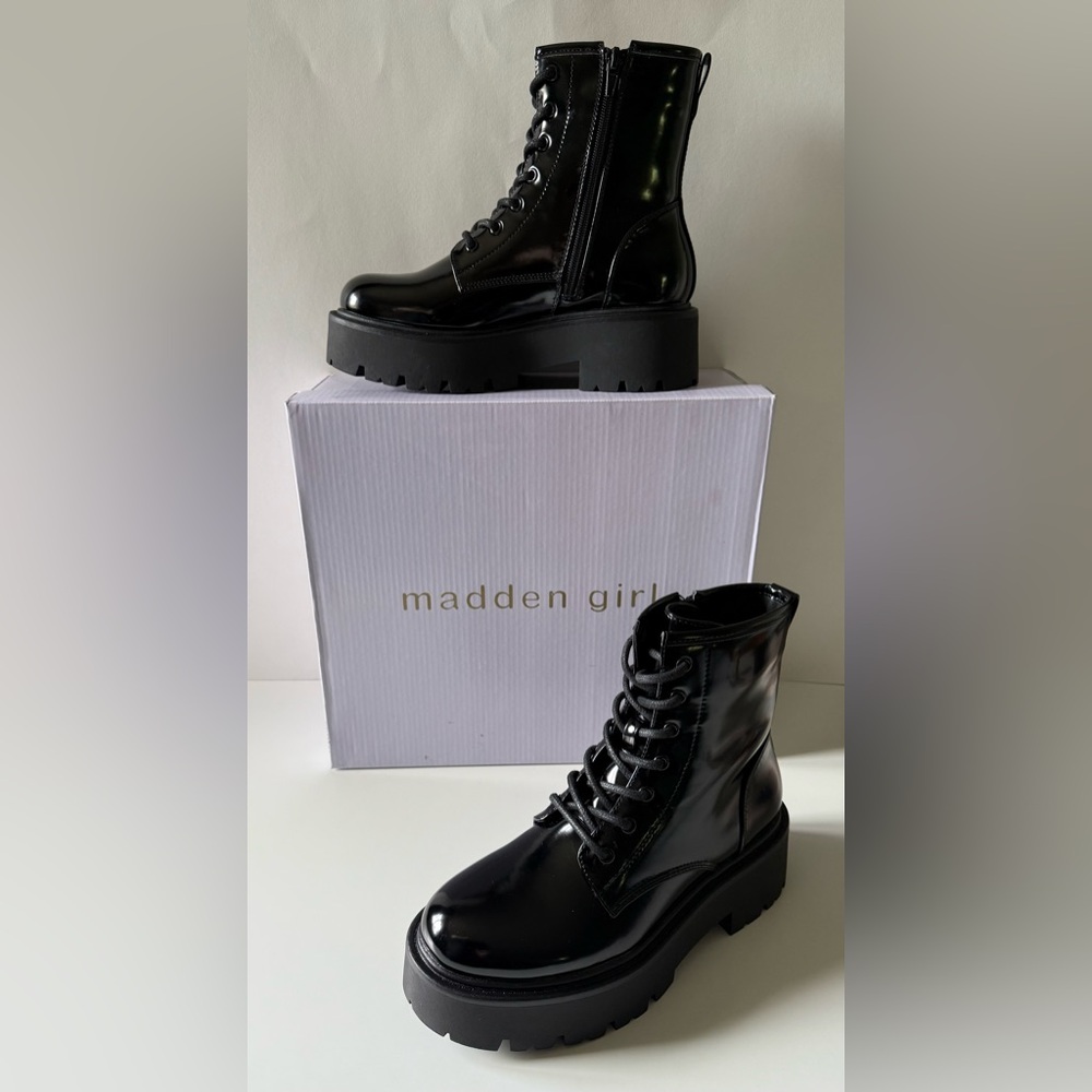 Madden Girl Channt (Chant) Women's Combat Boots Black Size 7 New with Tags